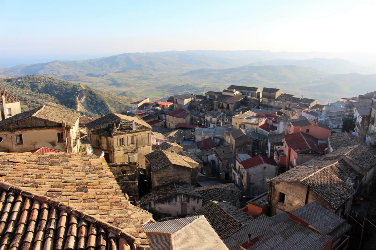 Casa Mazzone Bed & Breakfast Ciro Bagian luar foto