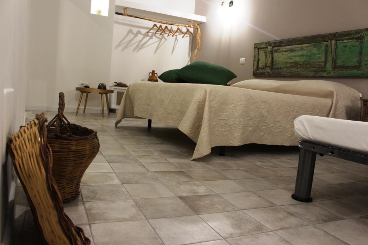 Casa Mazzone Bed & Breakfast Ciro Bagian luar foto
