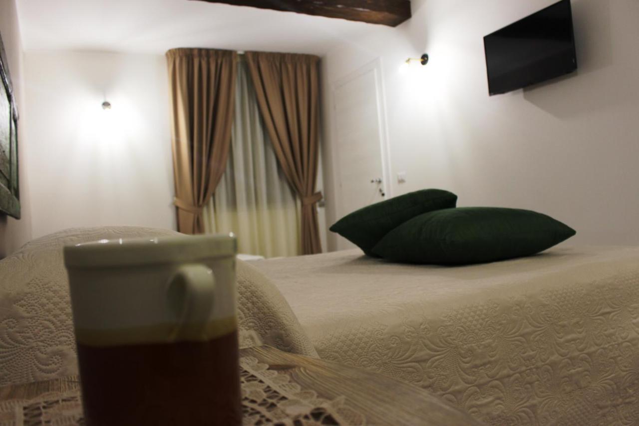 Casa Mazzone Bed & Breakfast Ciro Bagian luar foto